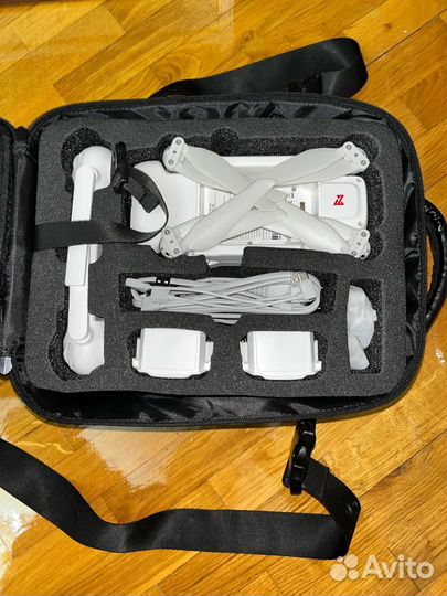 Квадрокоптер Xiaomi Fimi X8 SE 2022 V2 combo