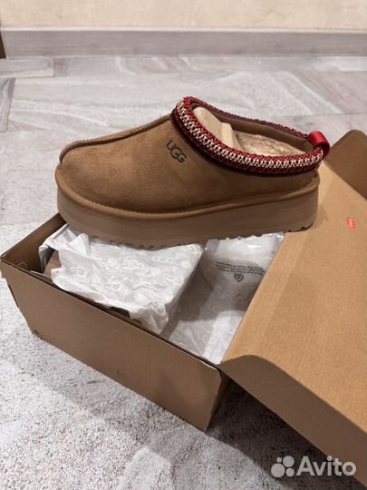 Оригнальные UGG us 7 бежевые, новые