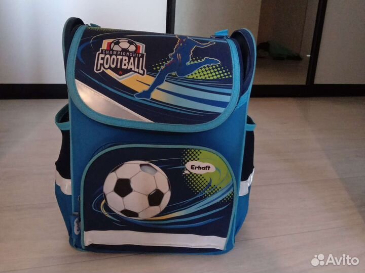 Школьный рюкзак