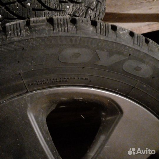 Toyo Observe G3-Ice 205/60 R16