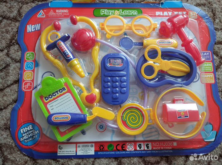 Бортик в кроватку и развивающие игрушки