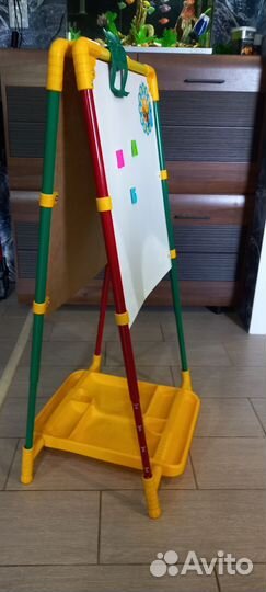 Мольберт, доска для рисования