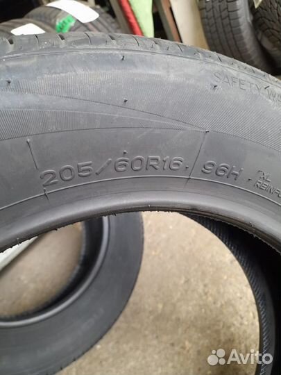 Nankang NA-1 205/60 R16 96H