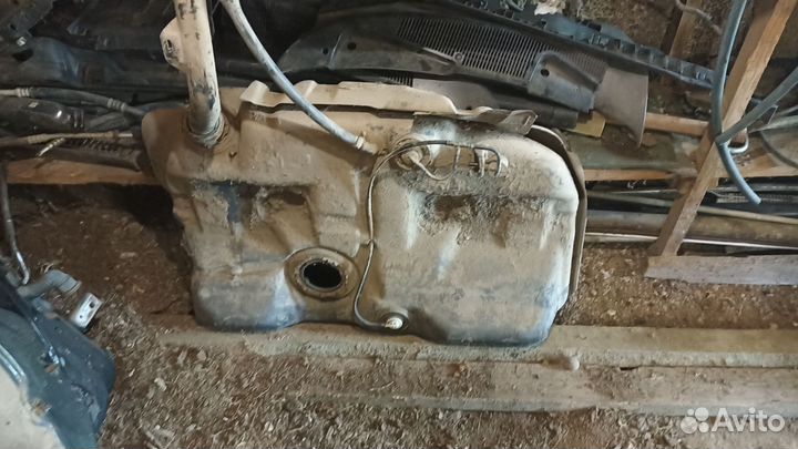 Запчасти на ford mondeo 1