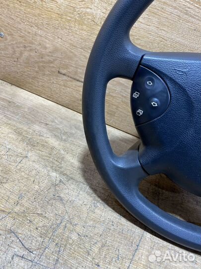 Руль пластиковый Mercedes W211 Арт. 120478