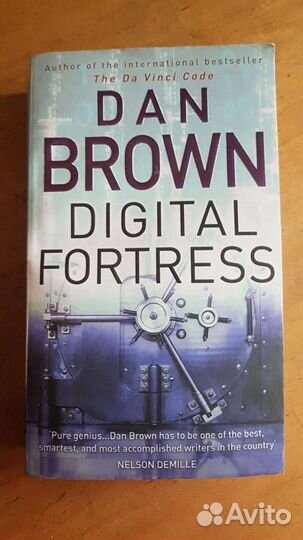 Книга на английском языке. Dan Brown 