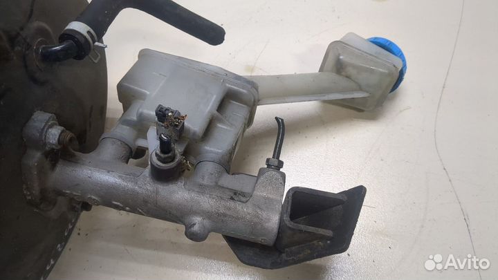 Цилиндр тормозной главный Nissan Primera P12, 2002