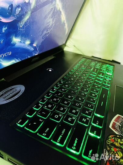 Игровой, большой 17дюйм, мощный ноутбук i7