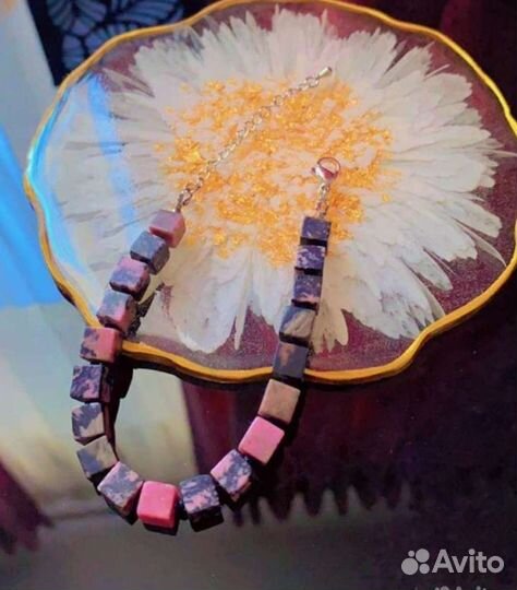 Браслет из Родонита