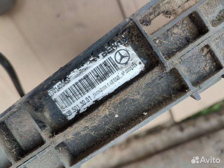 Радиатор двс Mercedes-Benz Vito W638