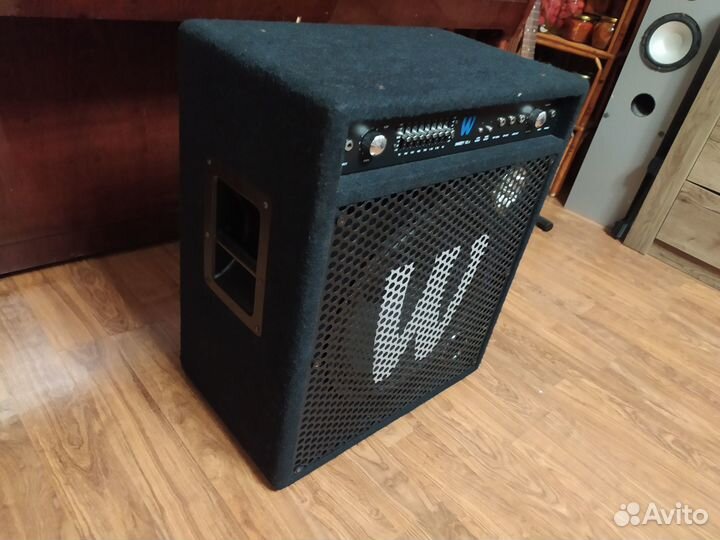 Warwick 150вт. sweet 15.2 басовый комбик