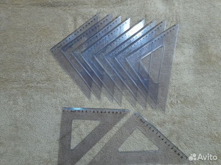 Треугольник школьный