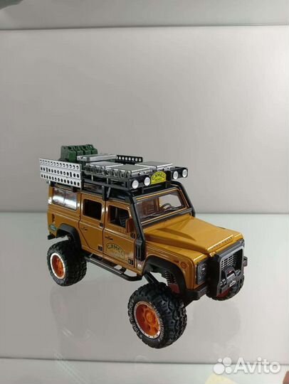 Внедорожник land rover camel trophy 1:24