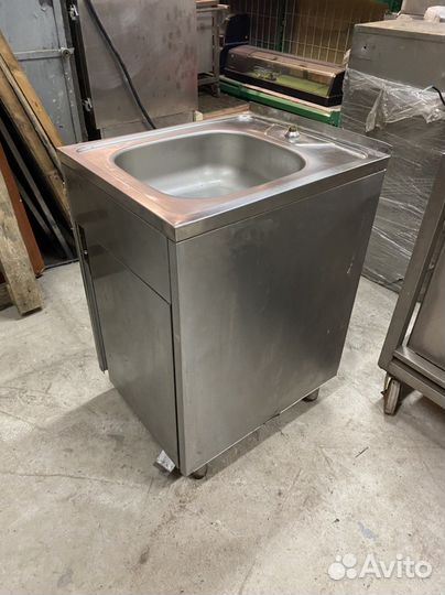 Рукомойник педальный