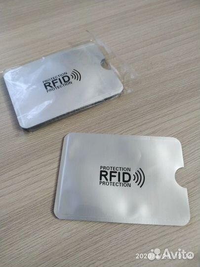 Защитный чехол для кредитных карт rfid