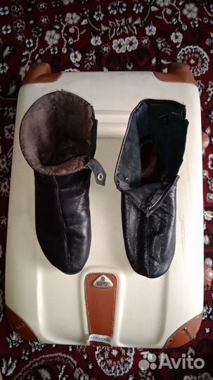 Кожаные макасины с мехом