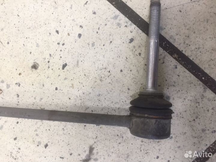 Стойка стабилизатора передняя правая Mercedes