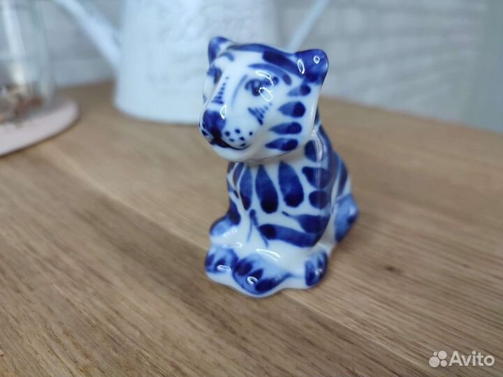 Фигурки статуэтки гжель корова тигр кошка
