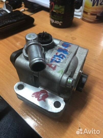 Насос гур Bmw X3 E83 N45N 2009