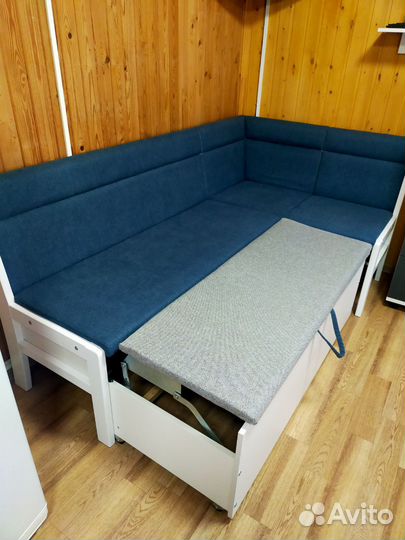 Кухонный уголок со спальным местом