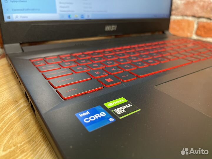 Ноутбук MSI katana GF66