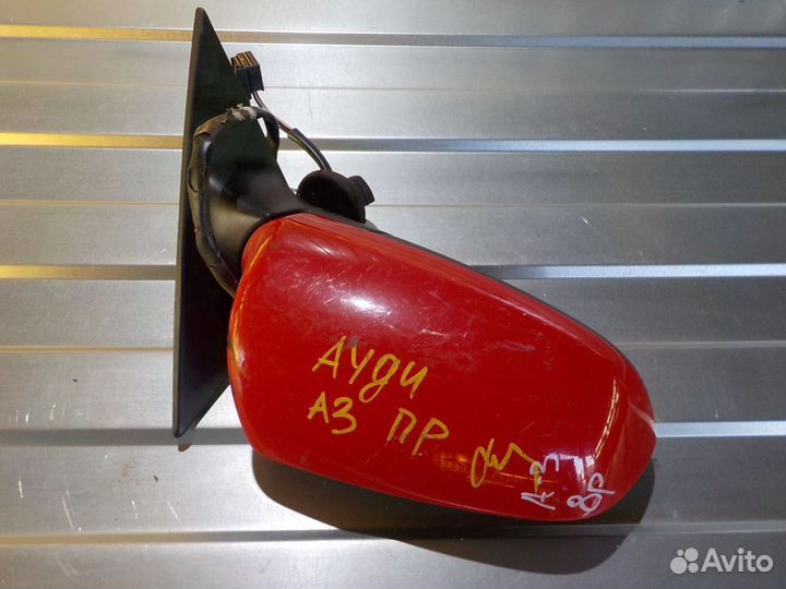 Зеркало заднего вида правое боковое Audi A3 8P