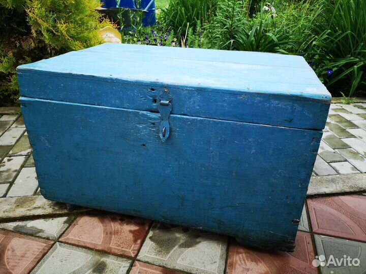 Сундук деревянный старинный