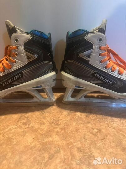 Коньки хоккейные вратарские