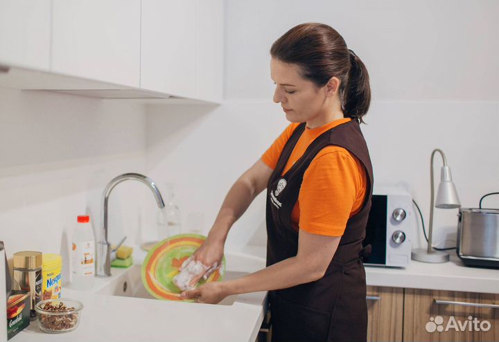 Уборщица, уборщик