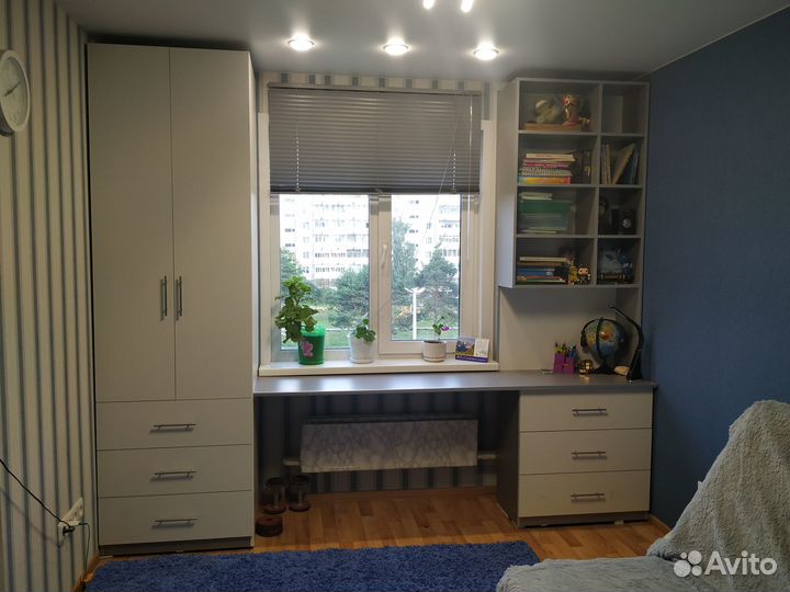 Рабочая зона у окна