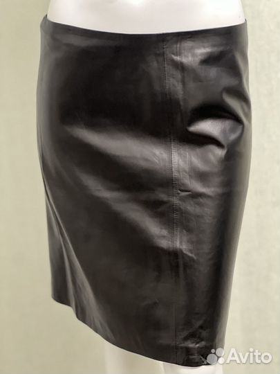 Gianni versace,юбка,жилет,кардиган.Италия