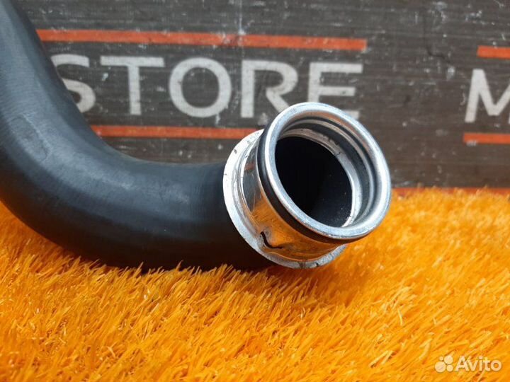 Патрубок радиатора верхний Mercedes-Benz E-Class