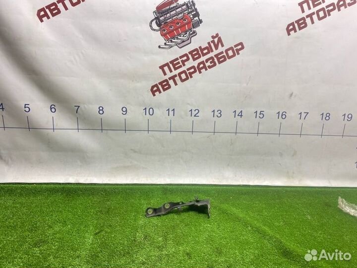 Петля капота правая Hyundai I30 2007-2012