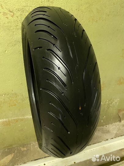 190/50 R17 Michelin Pilot Road 4 (1)