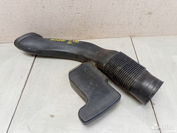 Патрубок воздушный