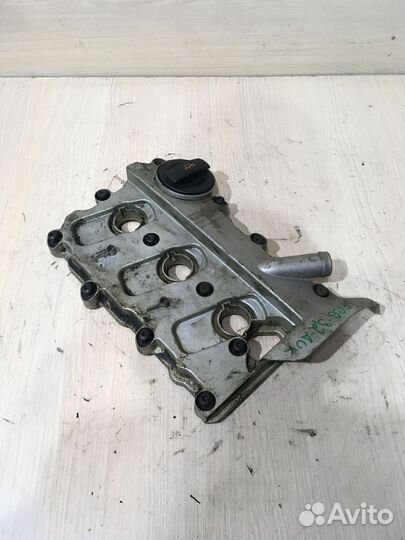 Клапанная крышка Audi A6 C6 AUK 06E103471G