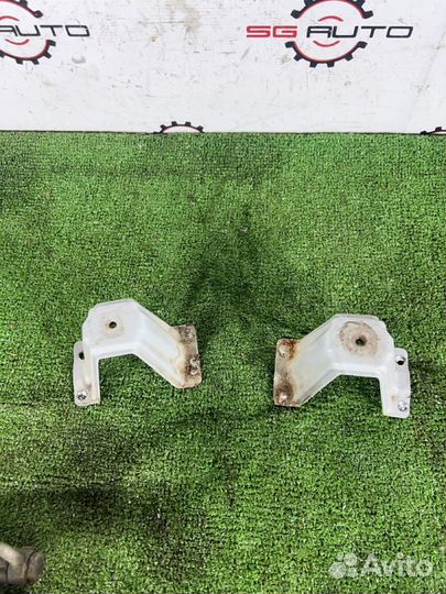 Крепление полки Toyota Celica ZZT231 2ZZ-GE 2002