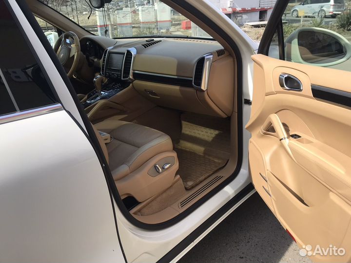 Porsche Cayenne 3.0 AT, 2011, 288 000 км