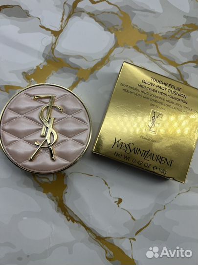 Тональный крем кушон Yves Saint Laurent