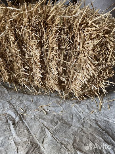 Солома в мешках