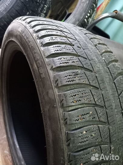 Bridgestone Blizzak LM-001 24.5/45 R18 96T