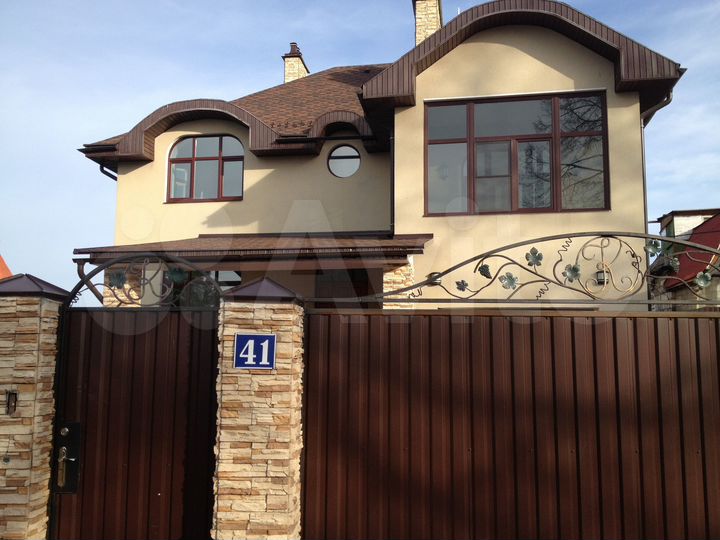 Дом 314 м² на участке 10,3 сот.