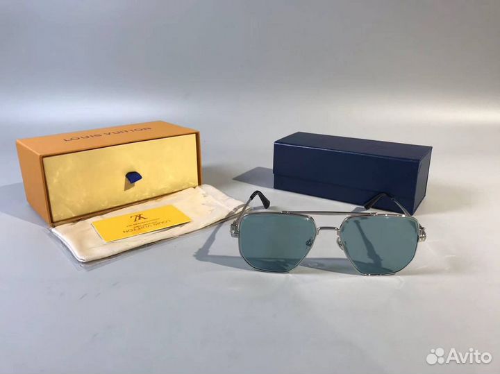 Солнцезащитные очки louis vuitton