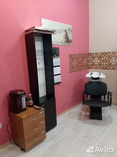 Аренда рабочего места маникюра/парикмахера