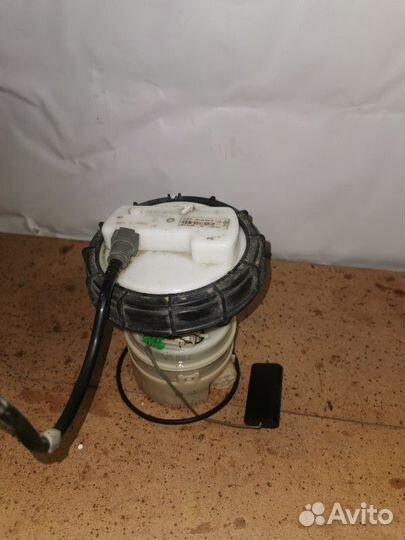 Топливный насос (бензонасос) Renault Sandero 1 K7J