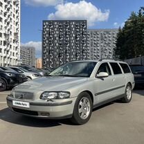 Volvo V70 2.3 AT, 2002, 250 000 км, с пробегом, цена 666 000 руб.