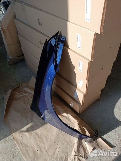 Крыло правое гранта темно-синий Персей Автоваз