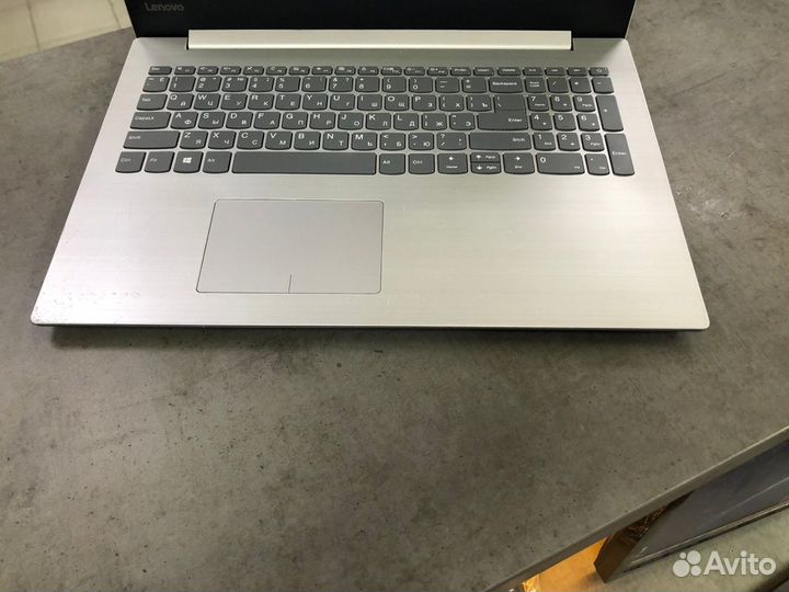 Lenovo/i5 7200/8GB/GT940MX/248GB SSD/15.6