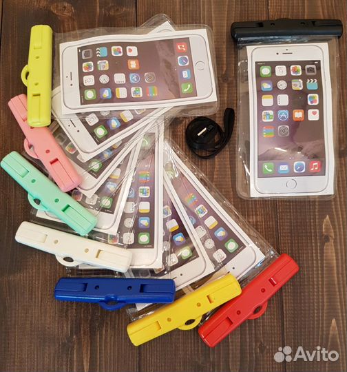 Чехлы защитные для смартфонов на бульваре)