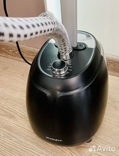 Вертикальный отпариватель Scarlett